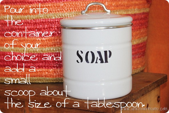 DIY-Laundry-Soap-in-container