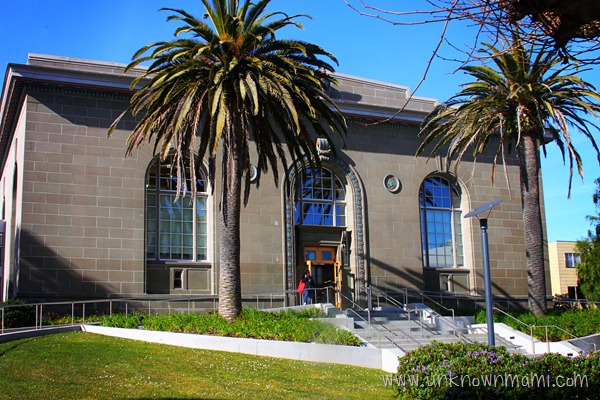 Richmond-library-in-San-Francisco